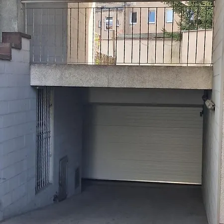 Uminskiego Spacious Lägenhet *